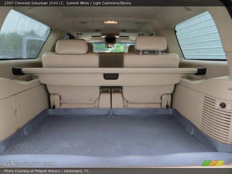 Summit White / Light Cashmere/Ebony 2007 Chevrolet Suburban 1500 LT