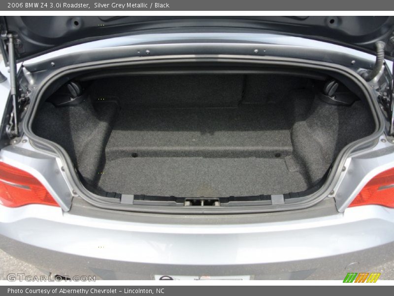  2006 Z4 3.0i Roadster Trunk
