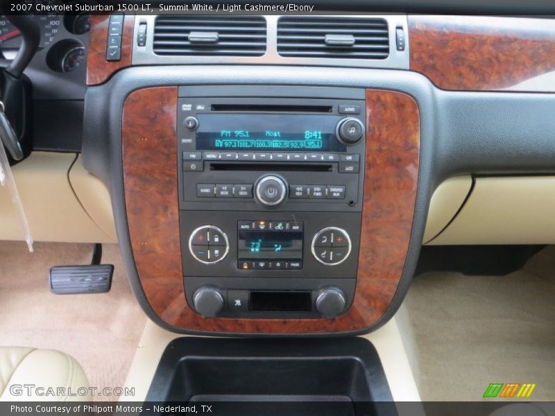 Summit White / Light Cashmere/Ebony 2007 Chevrolet Suburban 1500 LT