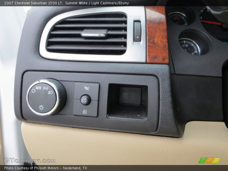 Summit White / Light Cashmere/Ebony 2007 Chevrolet Suburban 1500 LT