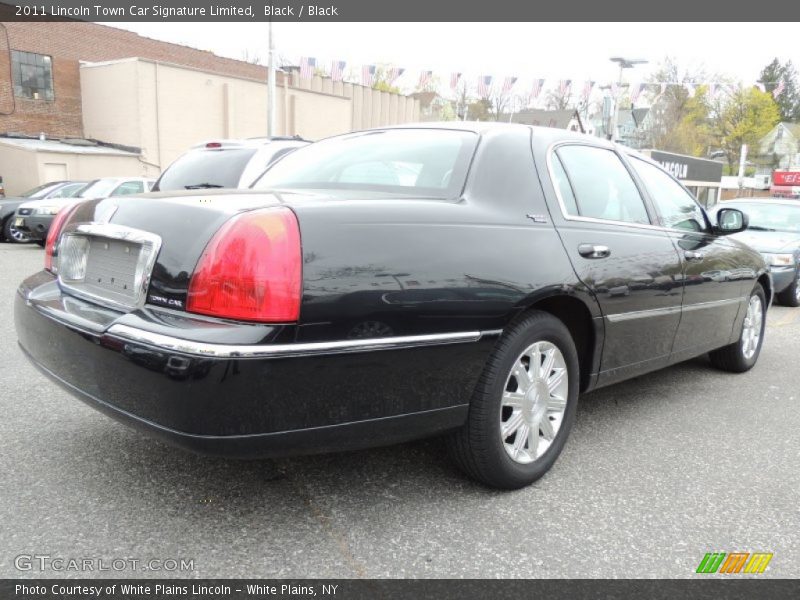 Black / Black 2011 Lincoln Town Car Signature Limited