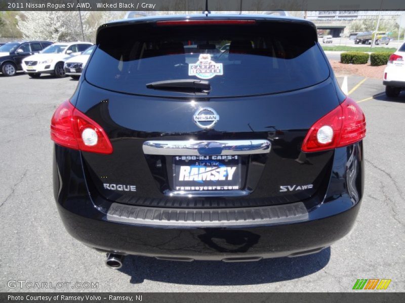 Wicked Black / Gray 2011 Nissan Rogue SV AWD
