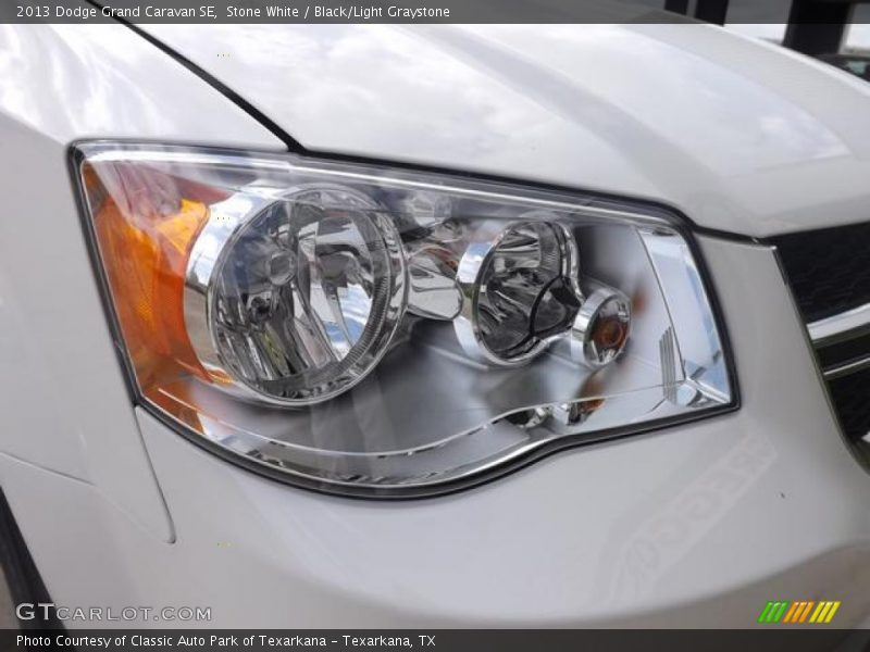 Stone White / Black/Light Graystone 2013 Dodge Grand Caravan SE