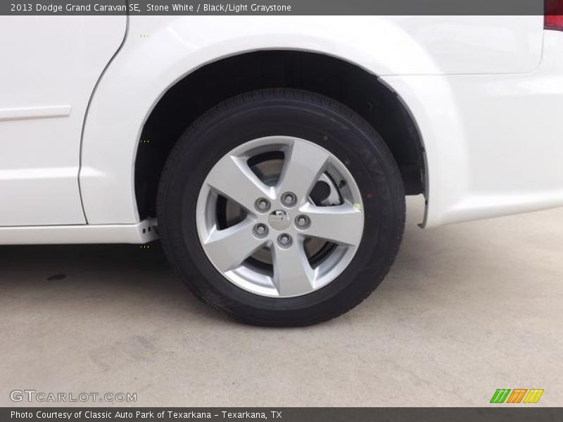 Stone White / Black/Light Graystone 2013 Dodge Grand Caravan SE