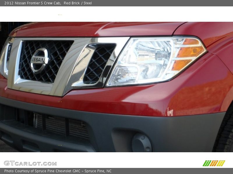 Red Brick / Steel 2012 Nissan Frontier S Crew Cab