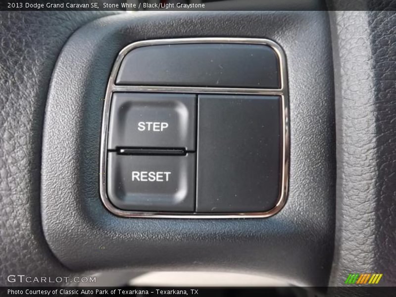 Stone White / Black/Light Graystone 2013 Dodge Grand Caravan SE