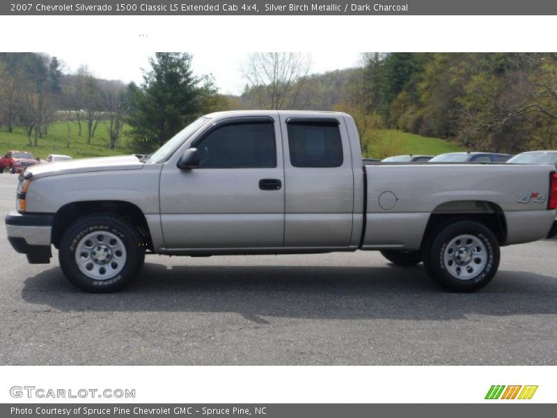 Silver Birch Metallic / Dark Charcoal 2007 Chevrolet Silverado 1500 Classic LS Extended Cab 4x4