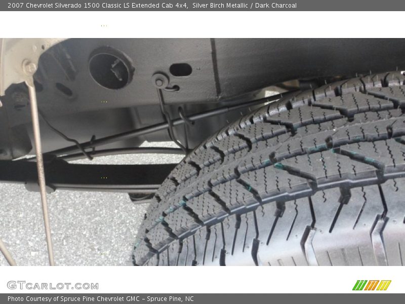 Silver Birch Metallic / Dark Charcoal 2007 Chevrolet Silverado 1500 Classic LS Extended Cab 4x4