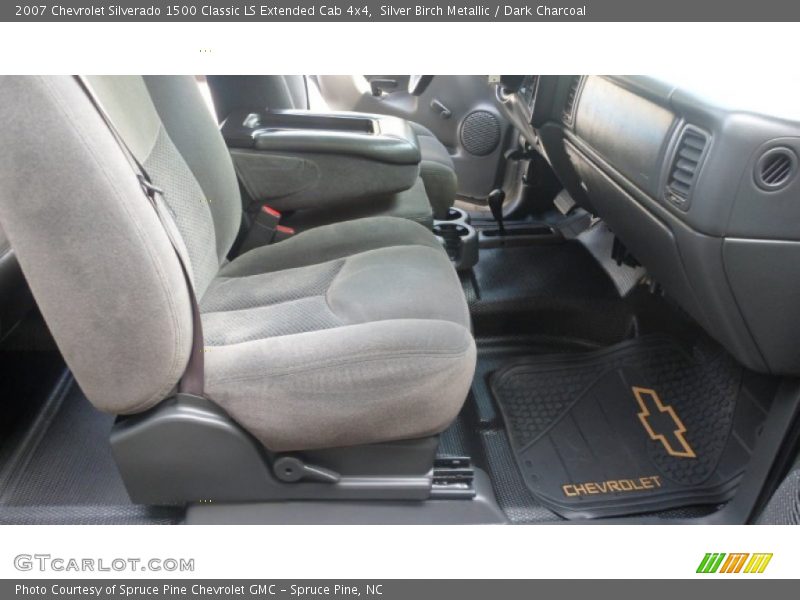Silver Birch Metallic / Dark Charcoal 2007 Chevrolet Silverado 1500 Classic LS Extended Cab 4x4