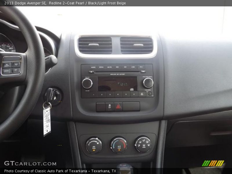 Redline 2-Coat Pearl / Black/Light Frost Beige 2013 Dodge Avenger SE