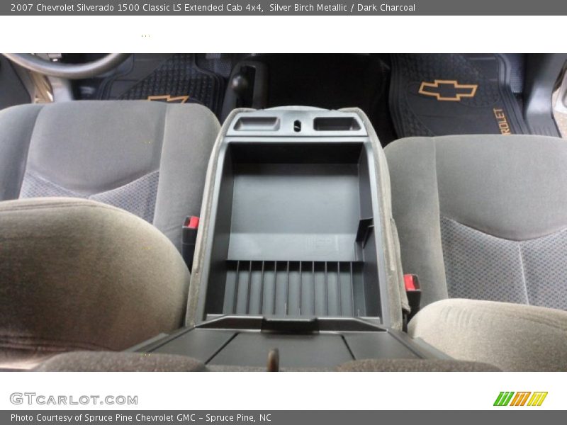 Silver Birch Metallic / Dark Charcoal 2007 Chevrolet Silverado 1500 Classic LS Extended Cab 4x4