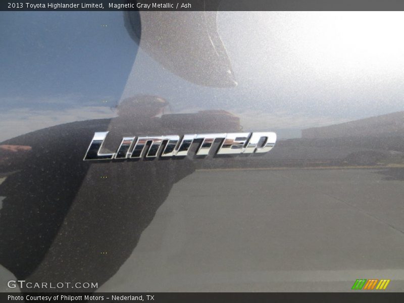 Magnetic Gray Metallic / Ash 2013 Toyota Highlander Limited