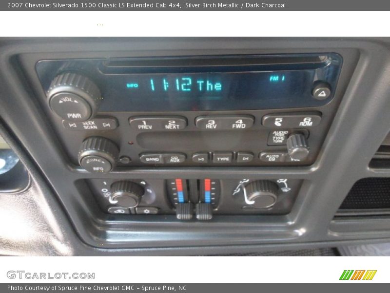 Silver Birch Metallic / Dark Charcoal 2007 Chevrolet Silverado 1500 Classic LS Extended Cab 4x4