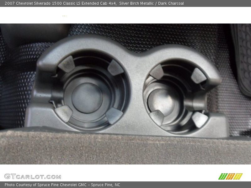 Silver Birch Metallic / Dark Charcoal 2007 Chevrolet Silverado 1500 Classic LS Extended Cab 4x4