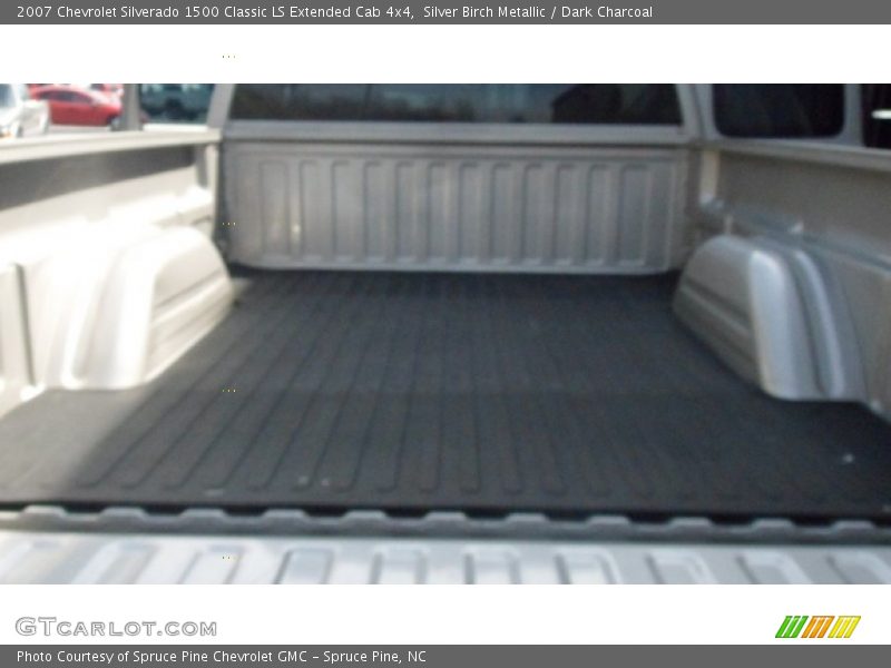 Silver Birch Metallic / Dark Charcoal 2007 Chevrolet Silverado 1500 Classic LS Extended Cab 4x4