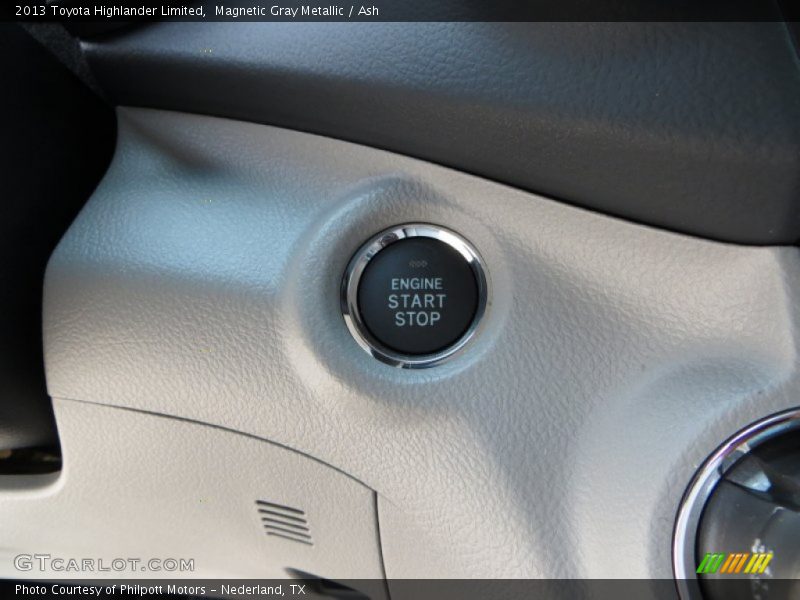 Magnetic Gray Metallic / Ash 2013 Toyota Highlander Limited