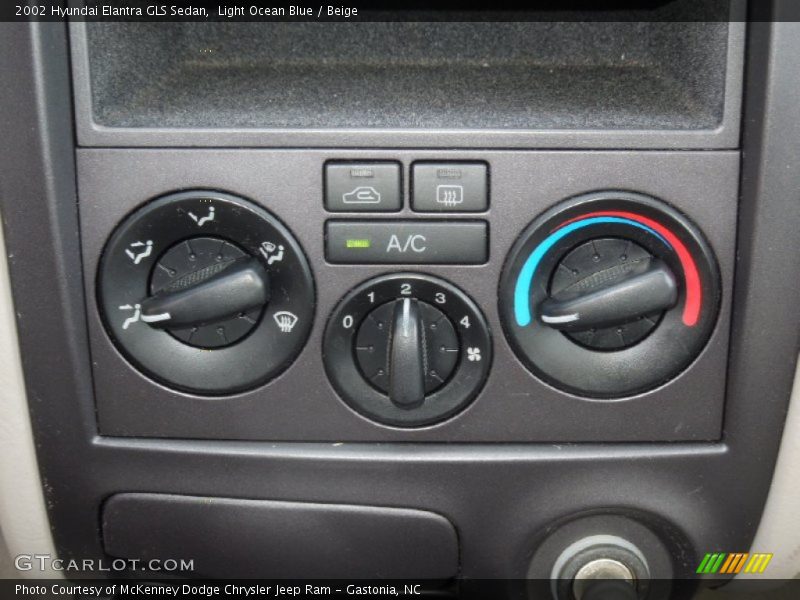 Light Ocean Blue / Beige 2002 Hyundai Elantra GLS Sedan