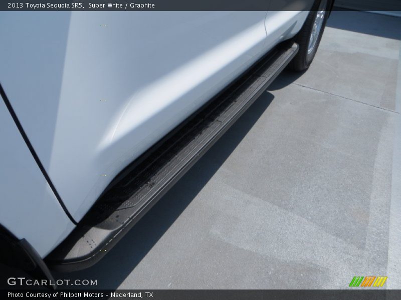 Super White / Graphite 2013 Toyota Sequoia SR5