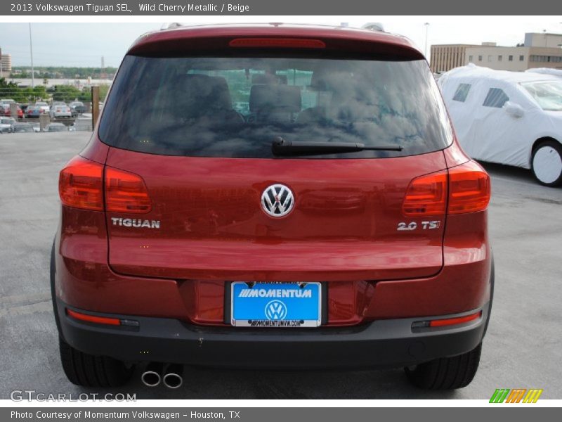 Wild Cherry Metallic / Beige 2013 Volkswagen Tiguan SEL