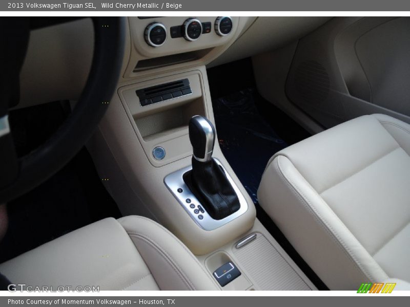 Wild Cherry Metallic / Beige 2013 Volkswagen Tiguan SEL