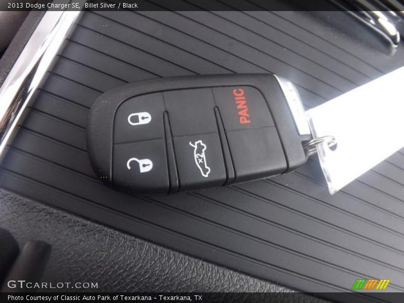 Billet Silver / Black 2013 Dodge Charger SE