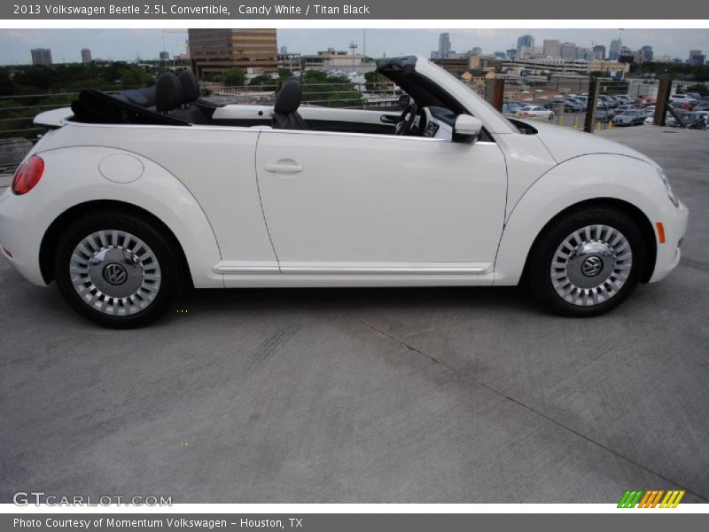 Candy White / Titan Black 2013 Volkswagen Beetle 2.5L Convertible