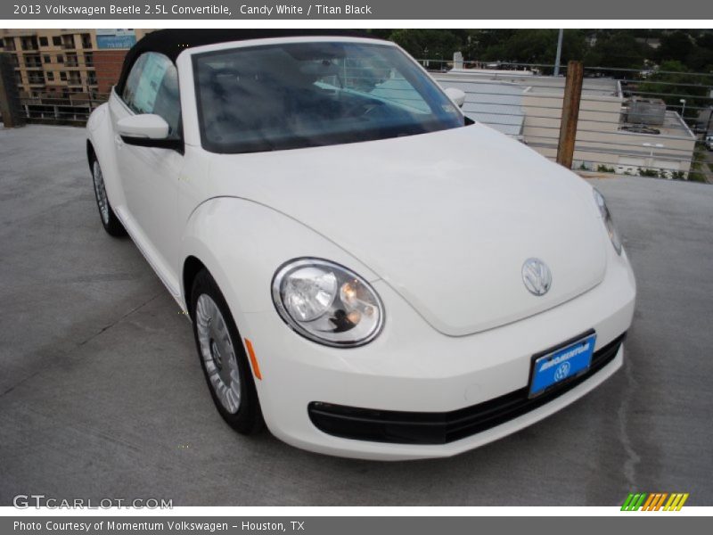 Candy White / Titan Black 2013 Volkswagen Beetle 2.5L Convertible