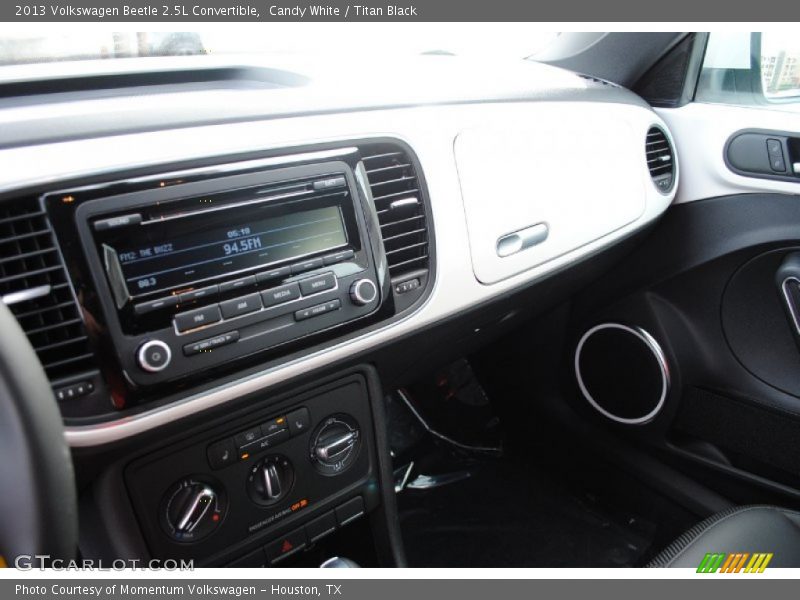 Candy White / Titan Black 2013 Volkswagen Beetle 2.5L Convertible