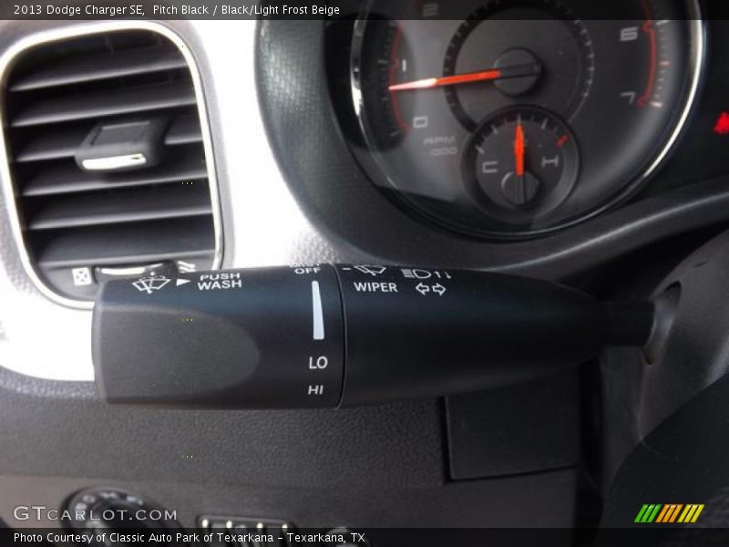 Pitch Black / Black/Light Frost Beige 2013 Dodge Charger SE