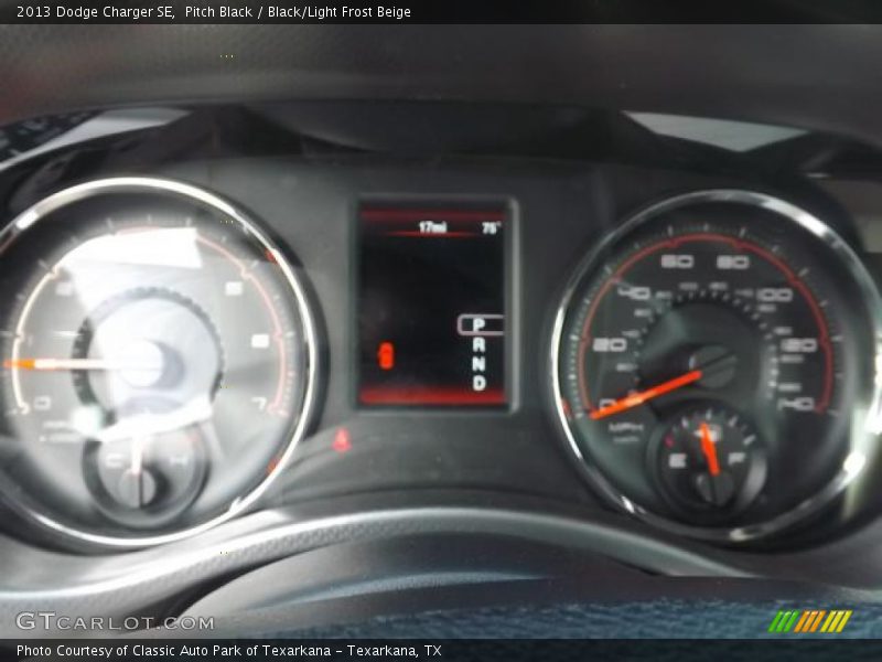 Pitch Black / Black/Light Frost Beige 2013 Dodge Charger SE