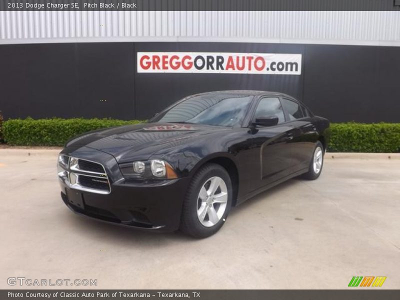 Pitch Black / Black 2013 Dodge Charger SE