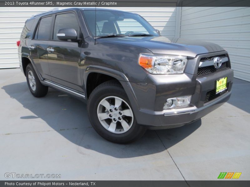Magnetic Gray Metallic / Graphite 2013 Toyota 4Runner SR5