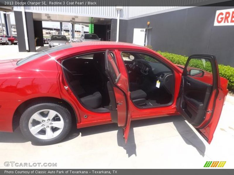 Redline 3 Coat Pearl / Black 2013 Dodge Charger SE