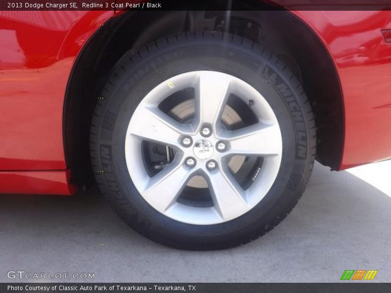 Redline 3 Coat Pearl / Black 2013 Dodge Charger SE