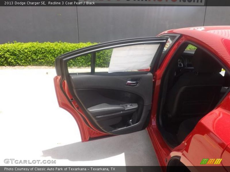 Redline 3 Coat Pearl / Black 2013 Dodge Charger SE