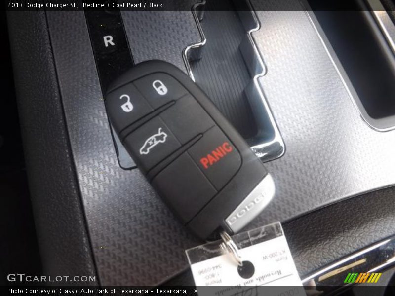 Redline 3 Coat Pearl / Black 2013 Dodge Charger SE