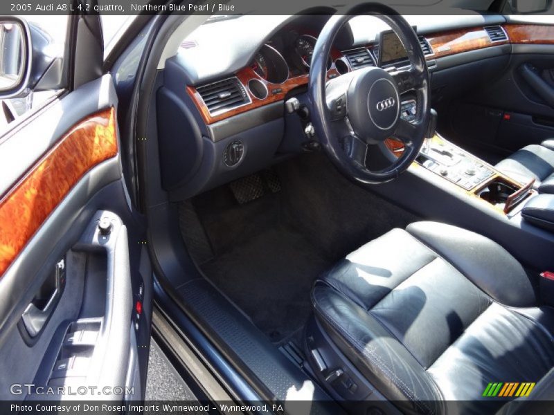  2005 A8 L 4.2 quattro Blue Interior