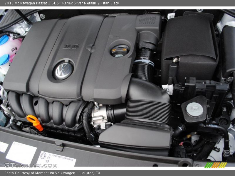 Reflex Silver Metallic / Titan Black 2013 Volkswagen Passat 2.5L S