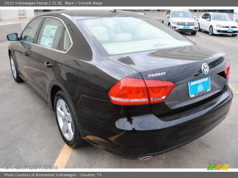 Black / Cornsilk Beige 2013 Volkswagen Passat 2.5L SE