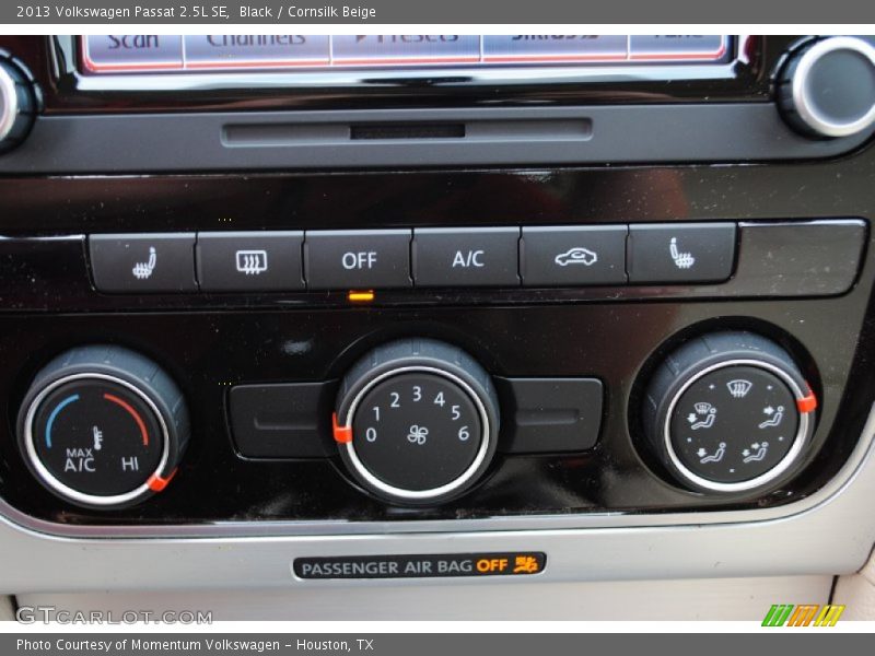 Black / Cornsilk Beige 2013 Volkswagen Passat 2.5L SE