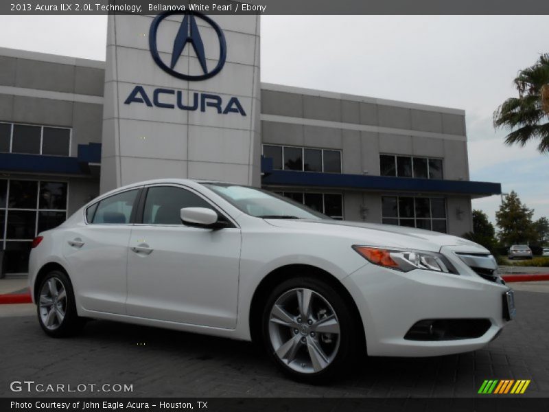 Front 3/4 View of 2013 ILX 2.0L Technology