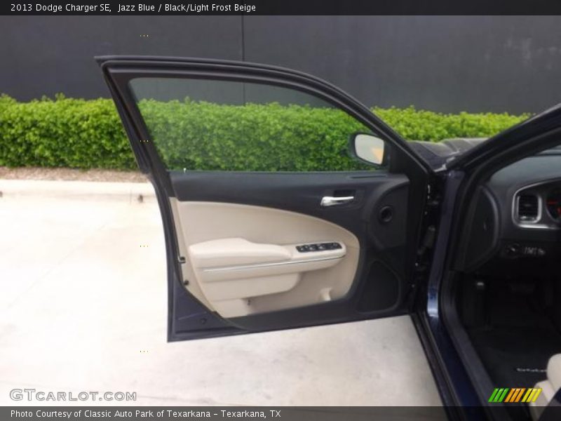 Jazz Blue / Black/Light Frost Beige 2013 Dodge Charger SE