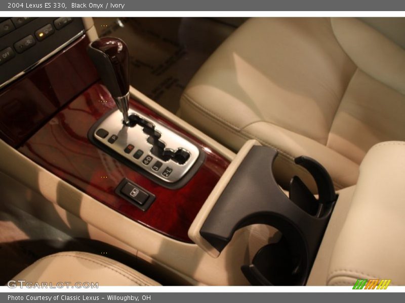 Black Onyx / Ivory 2004 Lexus ES 330