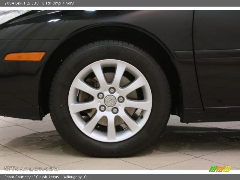 Black Onyx / Ivory 2004 Lexus ES 330
