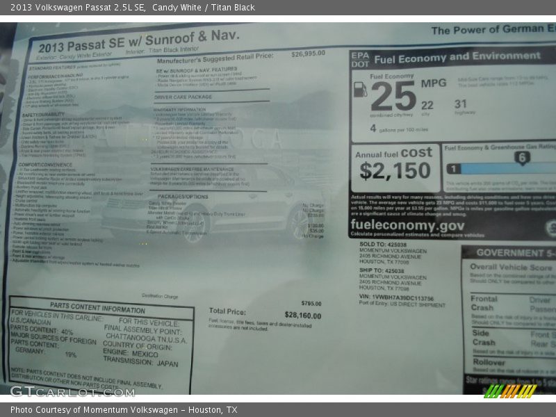 Candy White / Titan Black 2013 Volkswagen Passat 2.5L SE