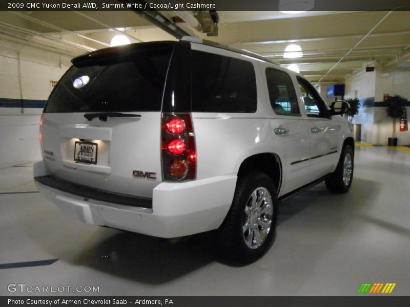 Summit White / Cocoa/Light Cashmere 2009 GMC Yukon Denali AWD
