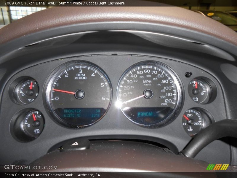 Summit White / Cocoa/Light Cashmere 2009 GMC Yukon Denali AWD