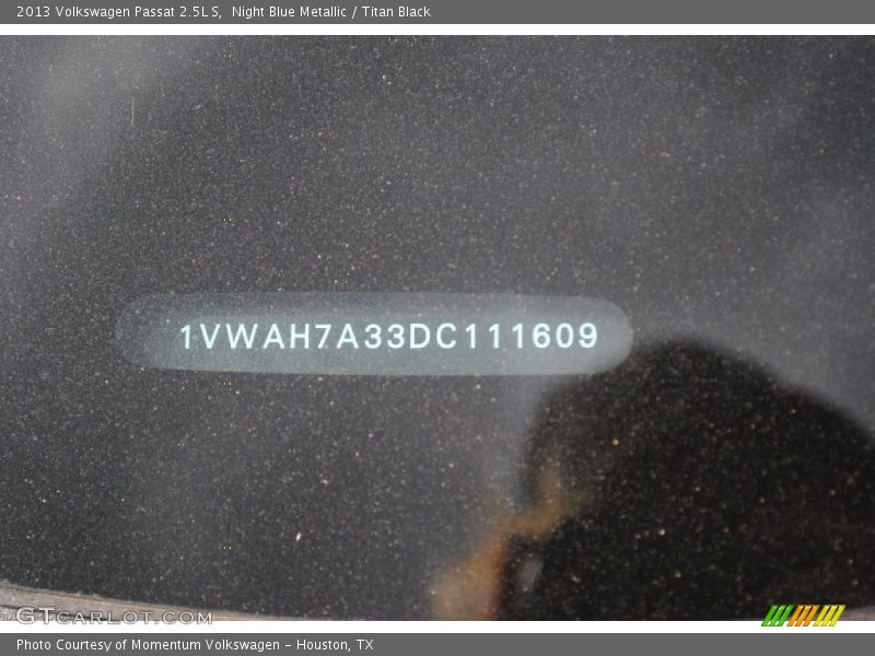 Night Blue Metallic / Titan Black 2013 Volkswagen Passat 2.5L S
