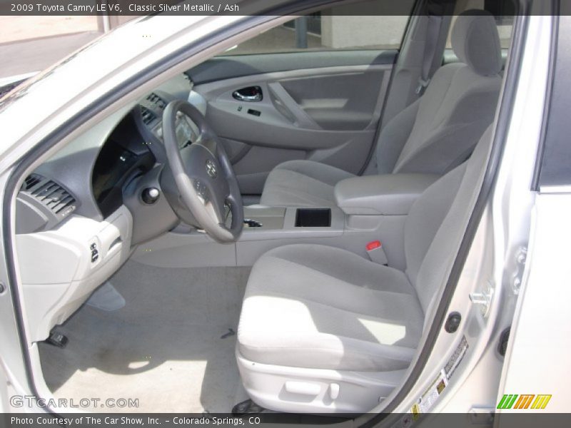 Classic Silver Metallic / Ash 2009 Toyota Camry LE V6