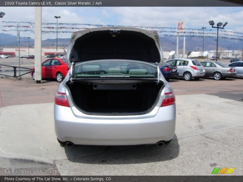 Classic Silver Metallic / Ash 2009 Toyota Camry LE V6